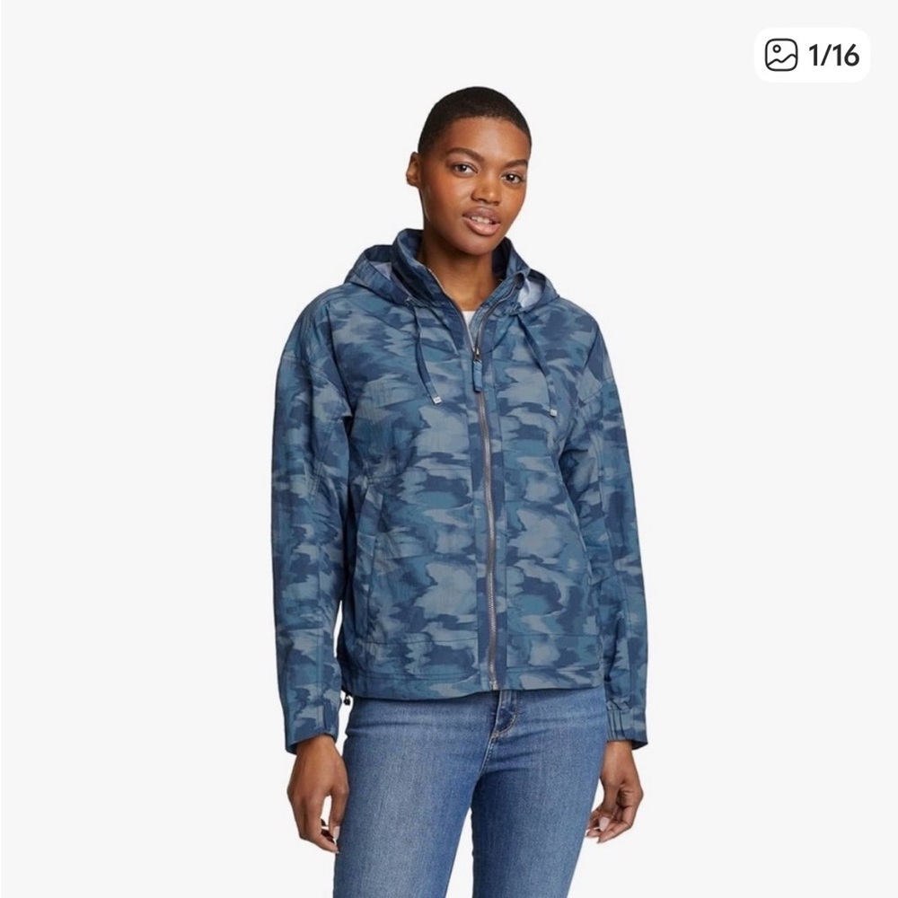 Eddie Bauer Utility Windpac‎ windbreaker Jacket Blue Camo. Size large.